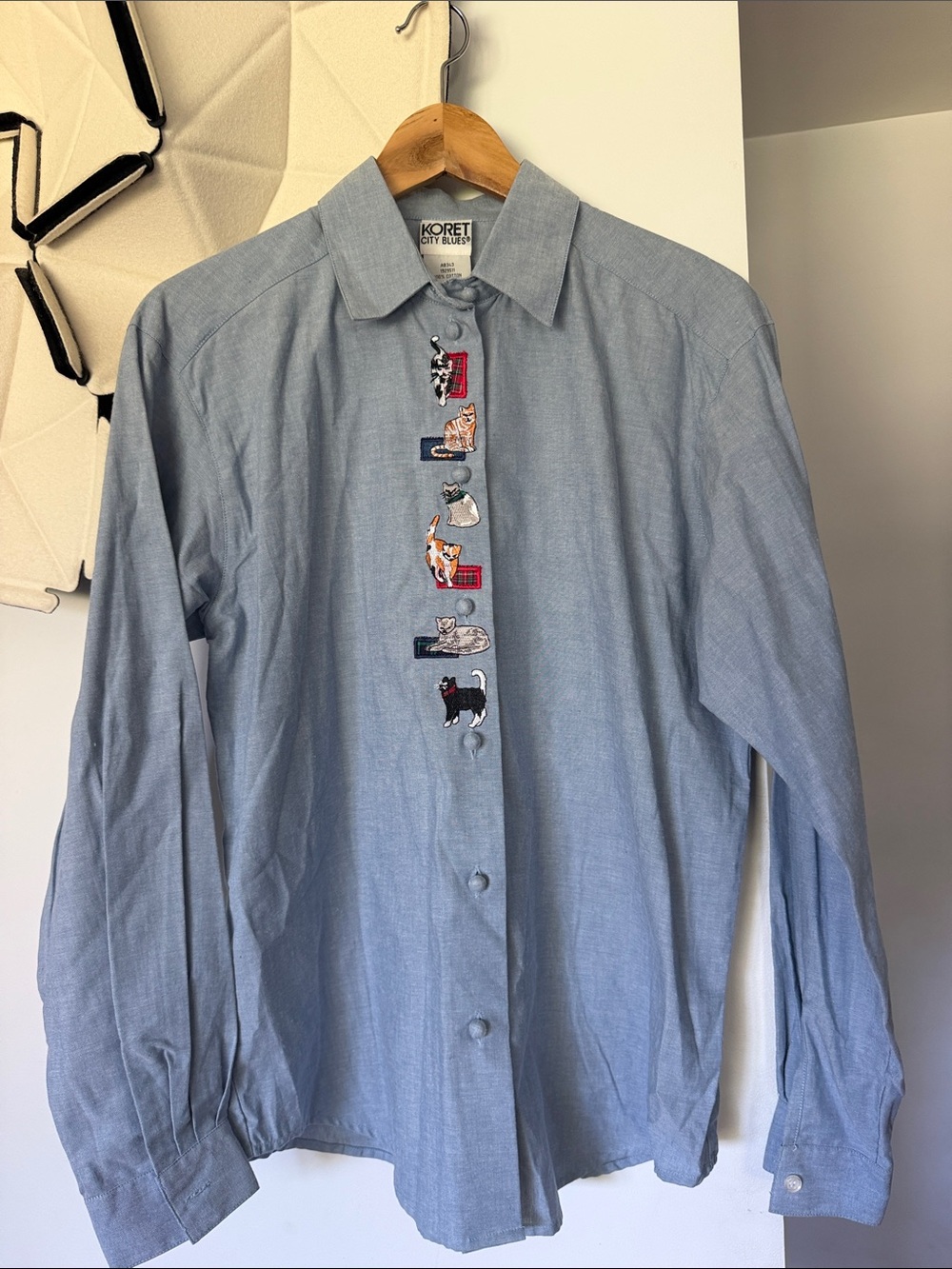 Vintage cat button up blouse 100% cotton small